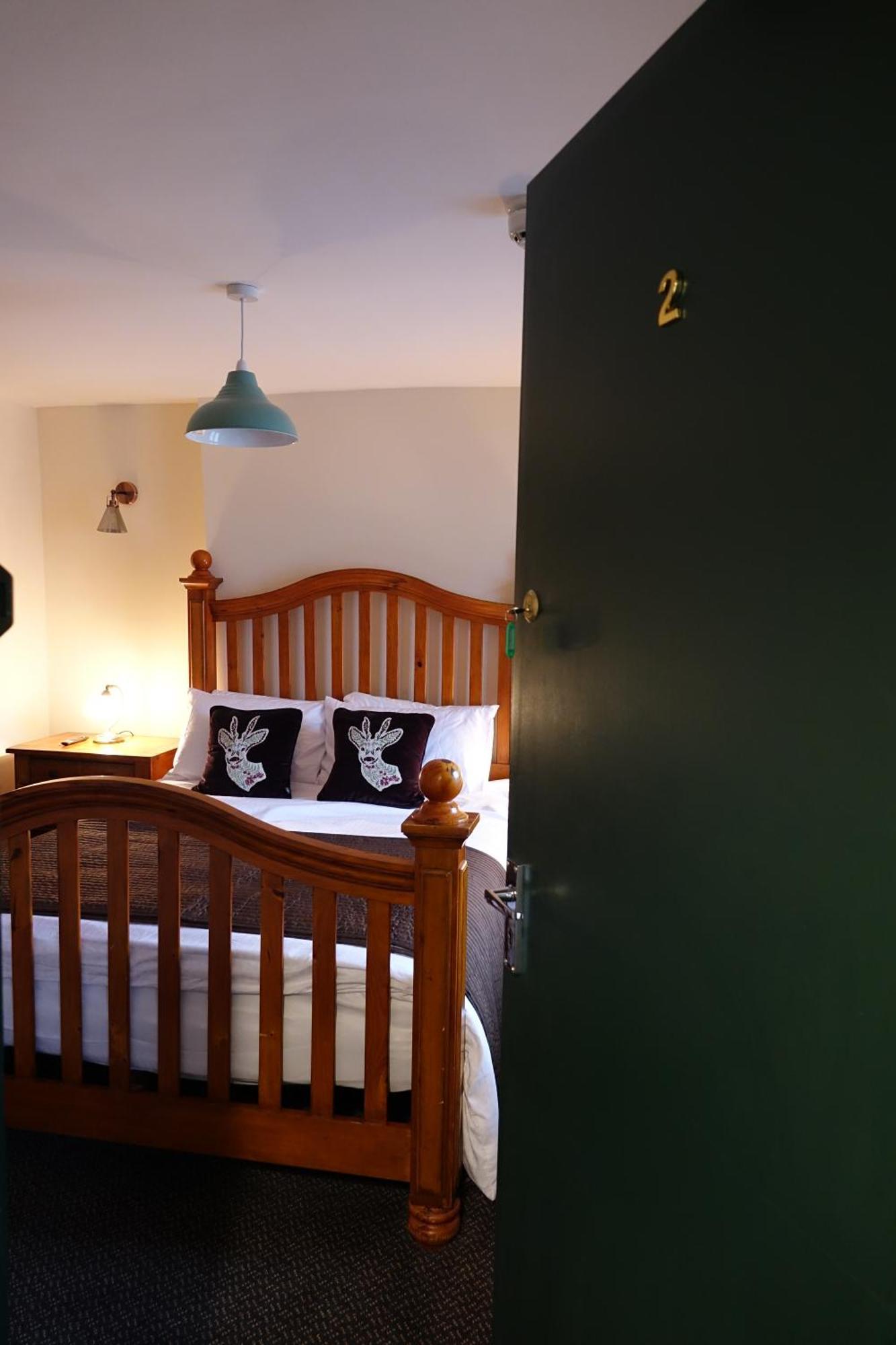 Y Gwydyr Hotel - Dolwyddelan エクステリア 写真
